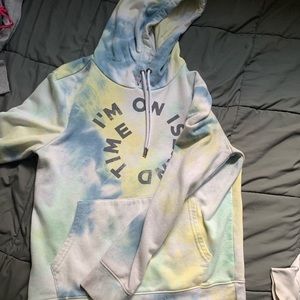 TYE DYE HOODIE